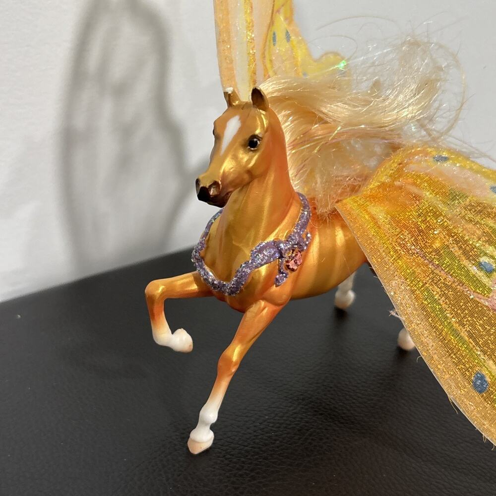 Wind Dancers Sirocco Pegasus Breyer Horse #100103 Retired Fairy Wings READ - Picture 2 of 9